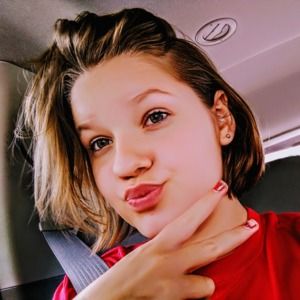 Meet your Posher, Brooke